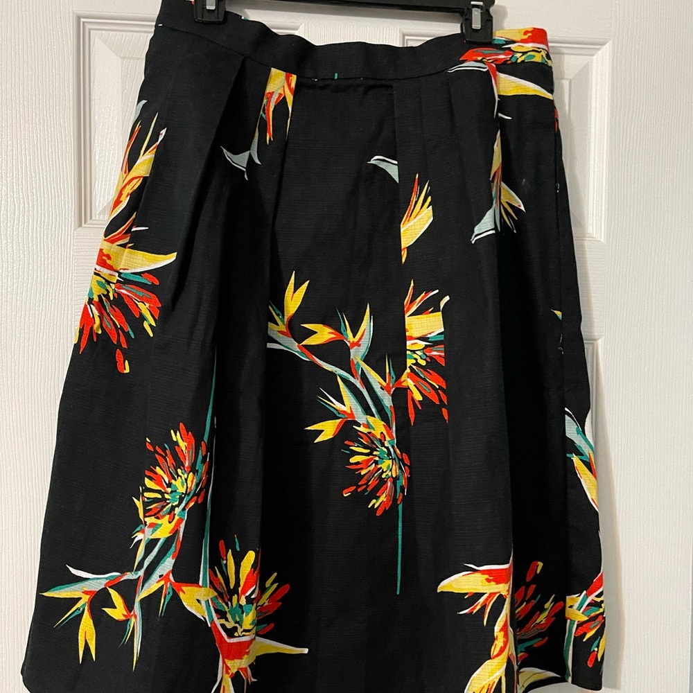 Eva Mendez Black Skirt